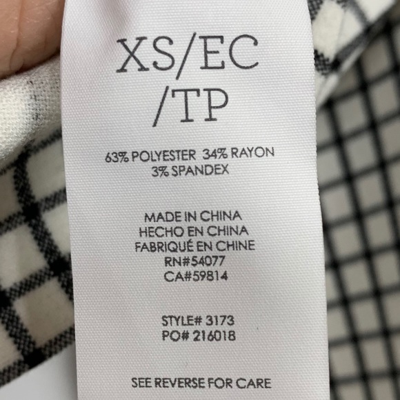 Cabi Windowpane Blazer Jacket in Plaid Black/White - Picture 4 of 4